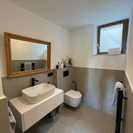 Apartment Moderne Alpenwohnung Garten&natur