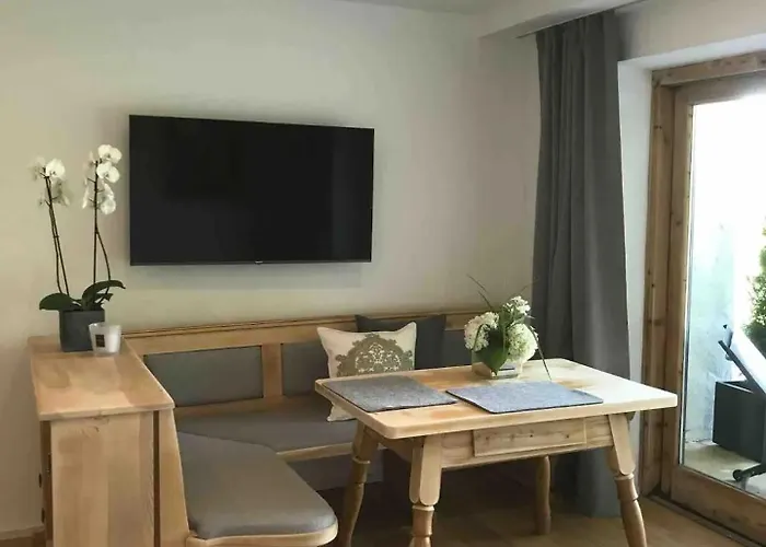 Haus Hochland - Moderne Alpenwohnung Garten&natur *